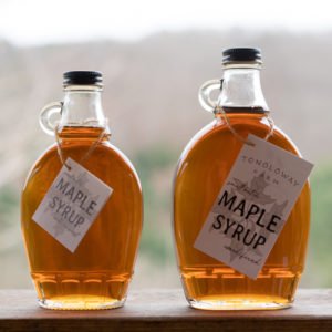 Maple syrup flask, amber